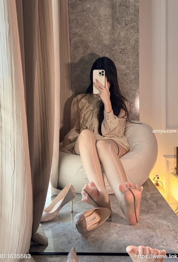 MiNi苑苑 微密圈付費入圈合集资源【7套图片合集】