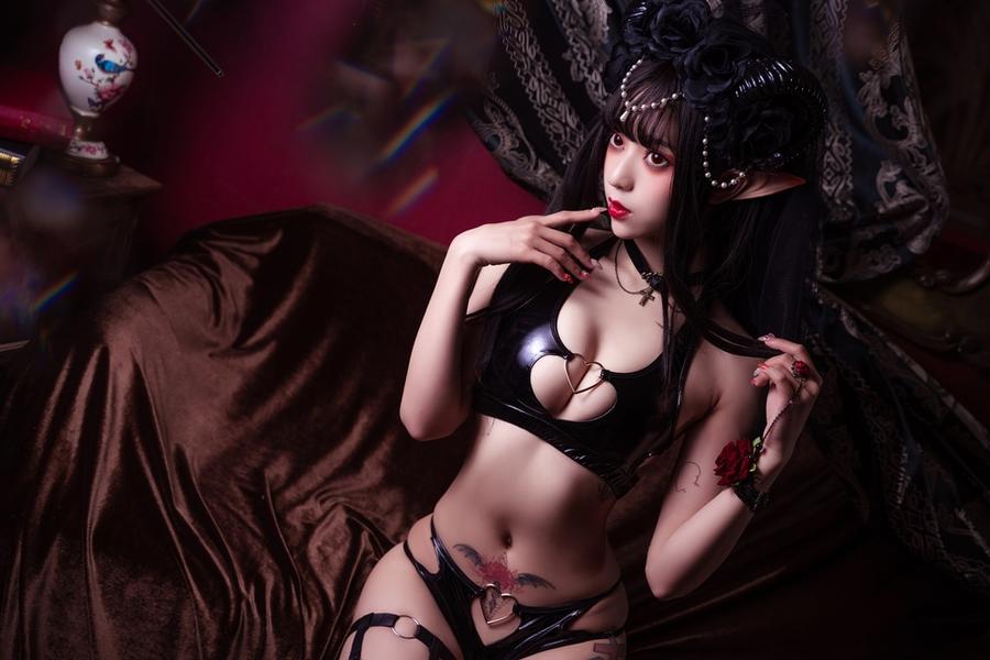 舞小喵合集最新资源免费下载【102套高清写真+3部限定舞蹈】