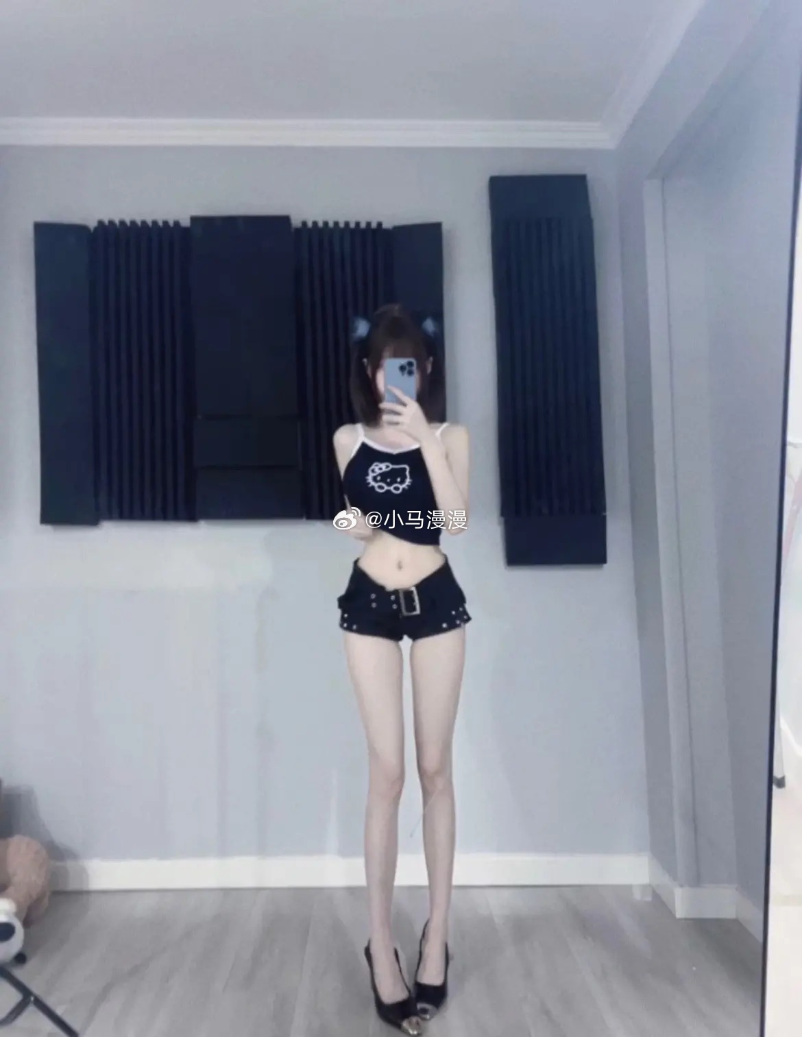 小馬漫漫絕密資源合集免費下載【3200+套圖片+210V超清視頻】